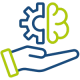 Icon einer offenen Hand, die ein grünes Gehirn und ein Zahnrad hält, symbolisiert praxisnahe Ansätze und Wissenstransfer.